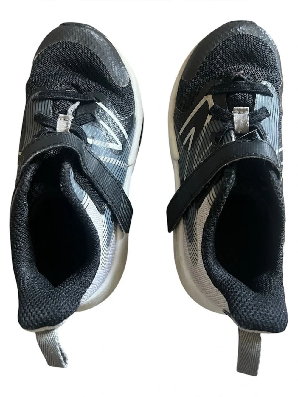 New Balance RAV v2 Kids' Black and White Running Shoes | Size 9.5 Wide